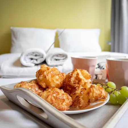 Daire Ws Opera-folies Bergeres Paris