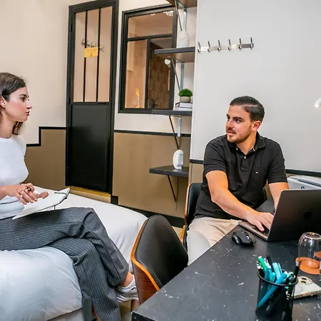 Daire Ws Opera-folies Bergeres *